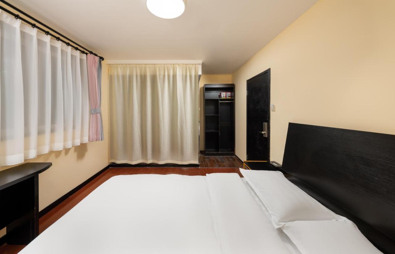 Spring Time Hostel--Nearby Tiananmen Square & Forbidden City & Wangfujing Street & Line 5,6 Subway Nearby,Free Wifi Πεκίνο Εξωτερικό φωτογραφία
