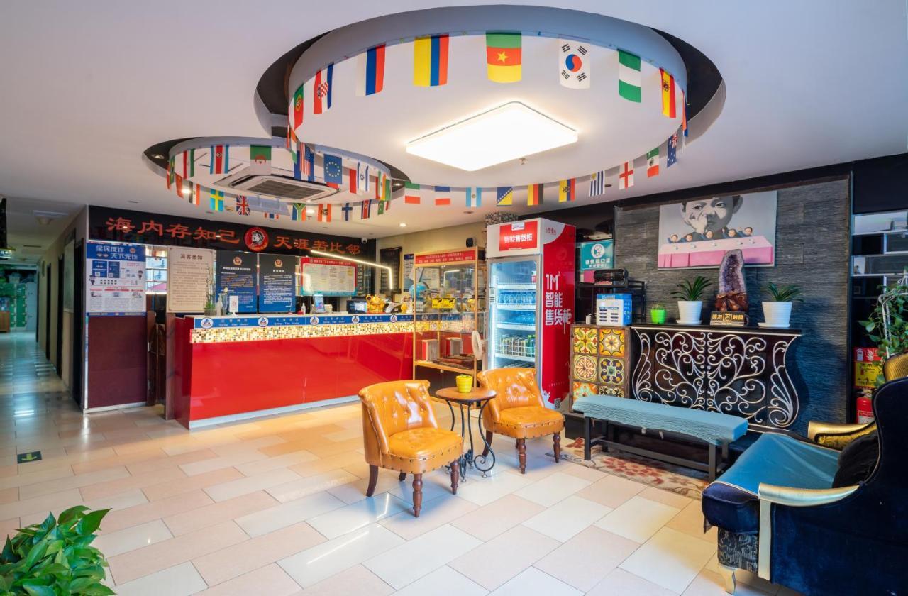 Spring Time Hostel--Nearby Tiananmen Square & Forbidden City & Wangfujing Street & Line 5,6 Subway Nearby,Free Wifi Πεκίνο Εξωτερικό φωτογραφία